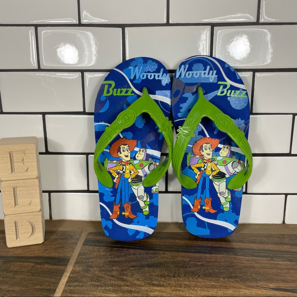 Disney Pixar Toy Story Sheriff Woody-Buzz Lightyear Thong Flip Flop Sandals